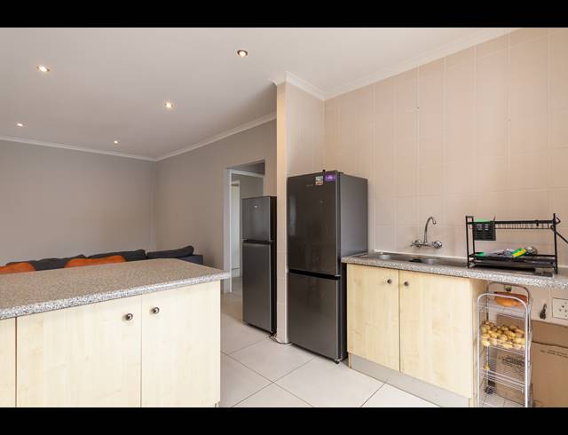 4 BEDROOM FREESTANDING FOR SALE IN PARKLANDS